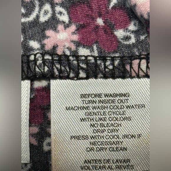 Anne Klein Pleated Floral Sleeveless Top with Zipper, Size Medium - Picture 7 of 9